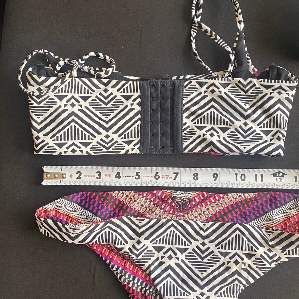 Roxy Colorful Geometric Bikini Set reversible bottom cheeky top M bottom L - Picture 4 of 4